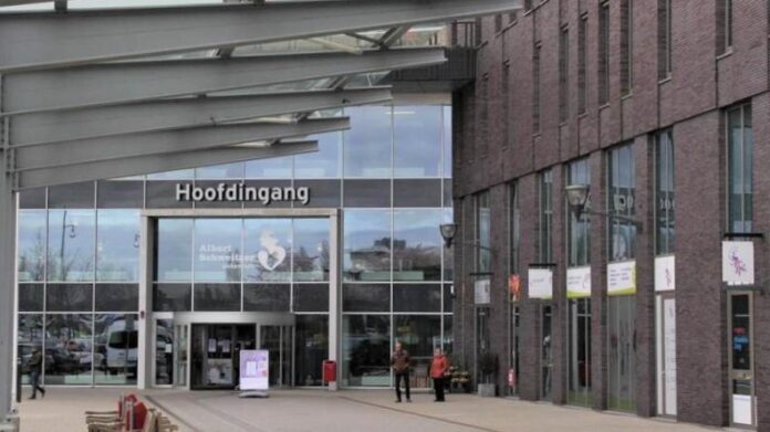 Albert Schweitzer ingang foto Jordy Nijenhuis