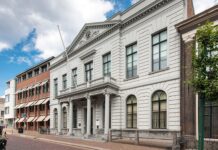 Man stalkte ex-schoolgenoten via sociale media: ‘Je hebt grote borsten’