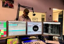 Studio De Witt live vanuit studio aan de Schoorweg