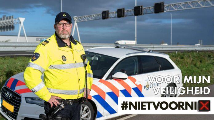 politie-rode-kruisen-nietvoornix