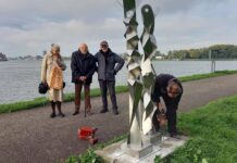 Twee nieuwe beelden langs Merwehoofd