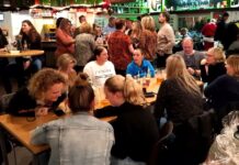 Kerstboutdraaien bij VV Papendrecht druk bezocht