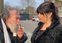 Minko leeft al 15 jaar op straat en krijgt een ongelooflijk kerstcadeau: een huis