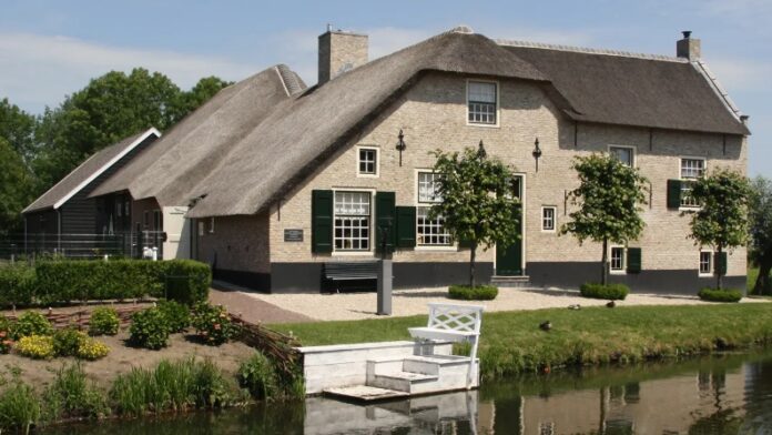 het voorhuis museum bleskensgraaf