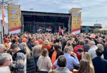 Veel optredens op Koningsdag in Papendrecht