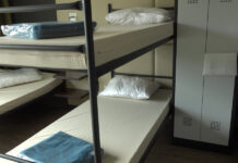 Eerste asielzoekers opgevangen in hotel Ara in Zwijndrecht