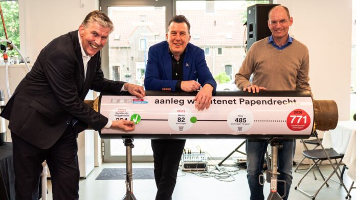 Woonkracht10-Opleverfeest-ConstantijnHuijgenslaan-Papendrecht-©MaartjeBrockbernd-27