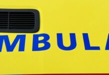 Fietser op motorkap bij aanrijding Kinderdijk