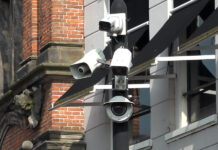 Politie houdt struikelstenen scherp in de gaten