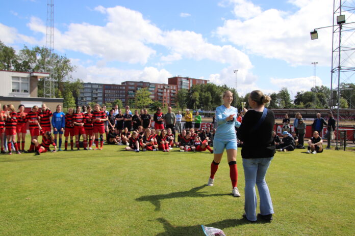 Papendrecht MO17-1 tweede op eindtoernooi