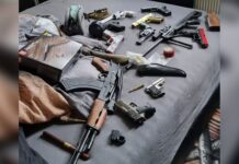 Man (32) aangehouden met grote hoeveelheid vuurwapens