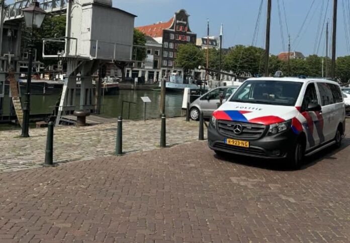 politie dordrecht kuipershaven