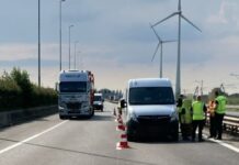 Flinke file op A15 door ongeval