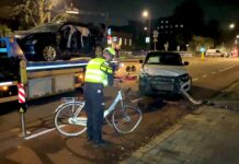 Taxichauffeur (34) ‘nog in het ziekenhuis, maar stabiel’ na flink ongeluk
