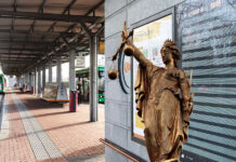 Celstraf voor dader steekpartij busstation Dordrecht: ‘Ik was dronken en was boos op hem’